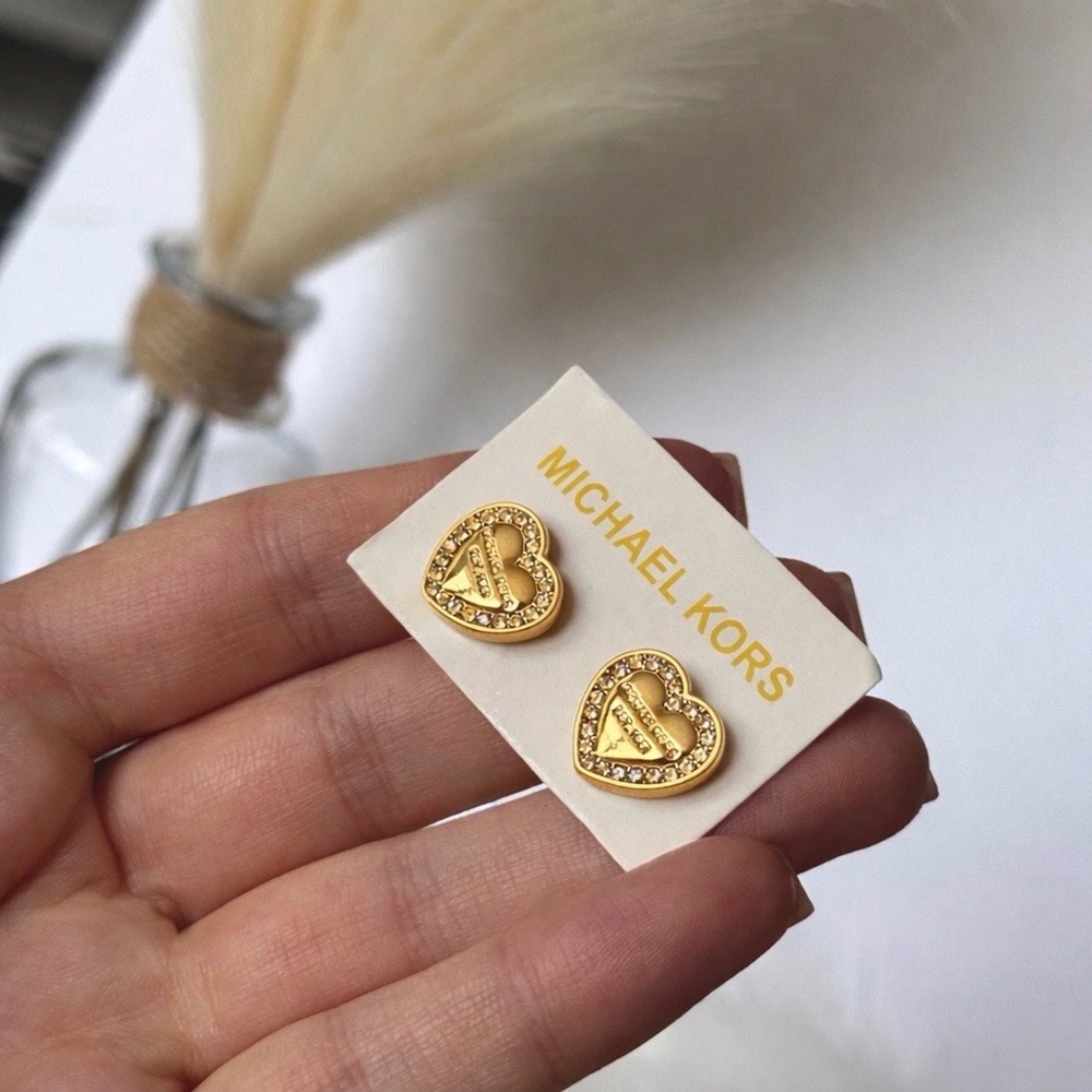 Michael Kors Stud Earrings Hearts Shaped Gold NEW